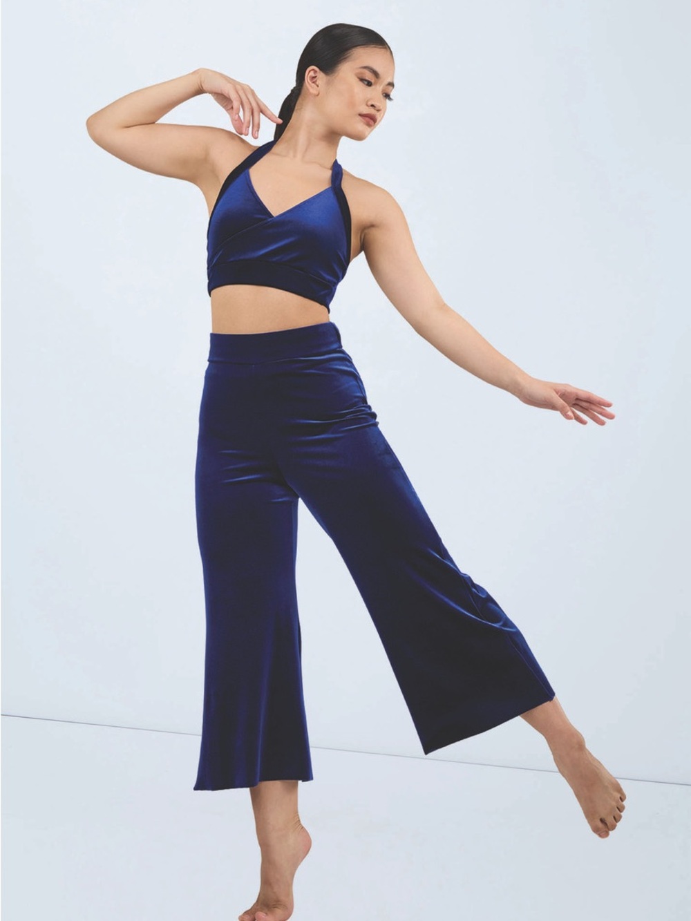 Weissman Navy Velvet Wide-Leg Crop Pants